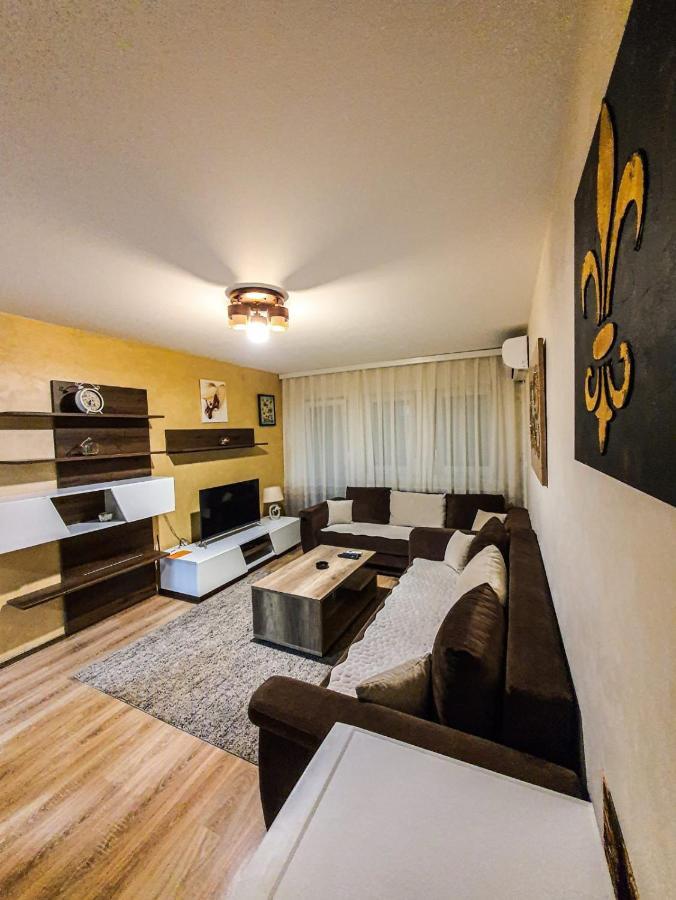 Avio Apartmani 2018 Novi Pazar Bagian luar foto