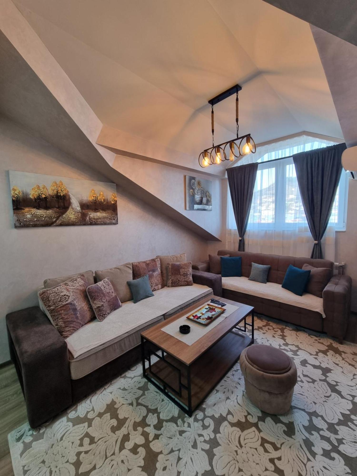 Avio Apartmani 2018 Novi Pazar Ruang foto
