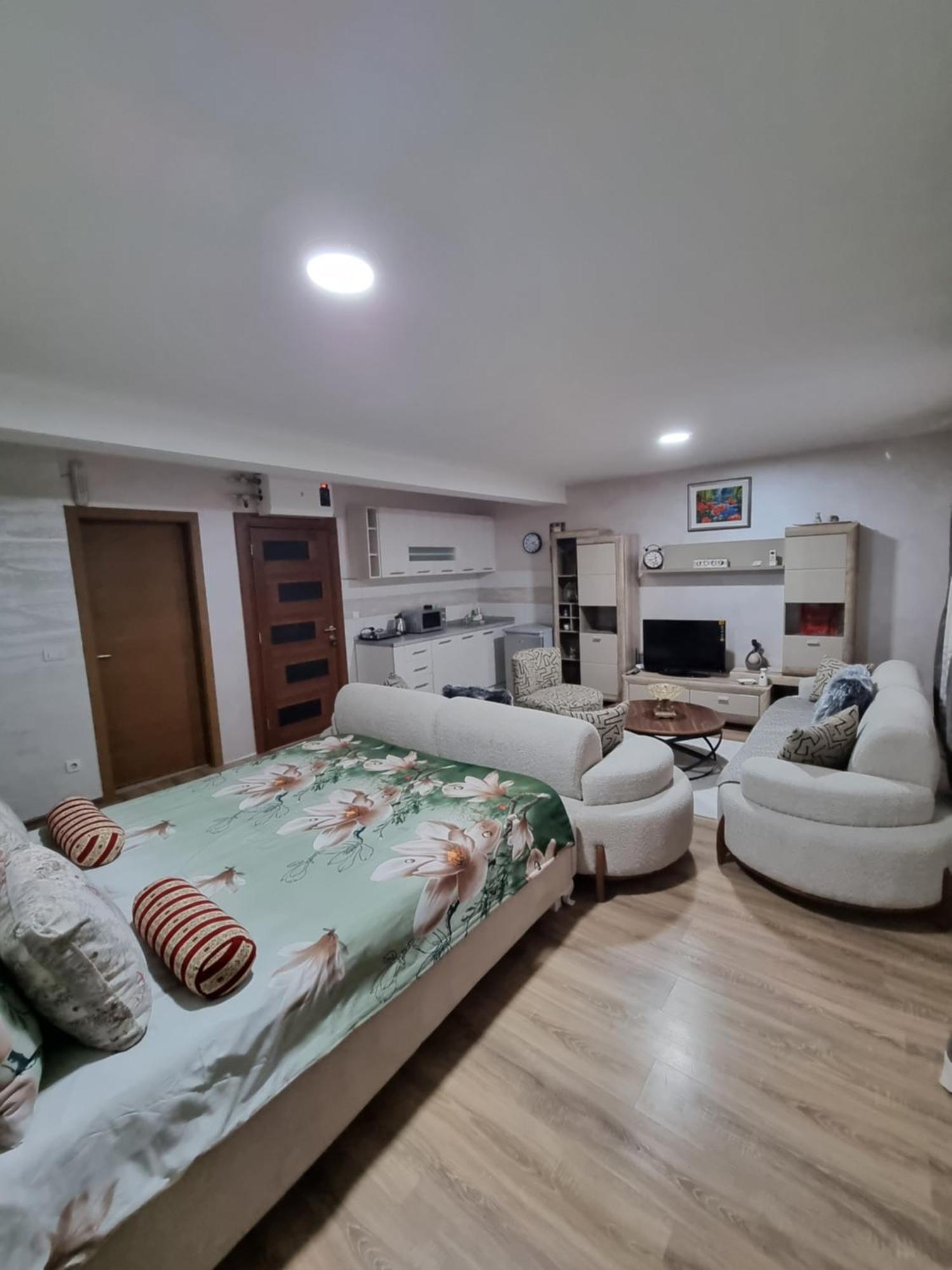 Avio Apartmani 2018 Novi Pazar Bagian luar foto