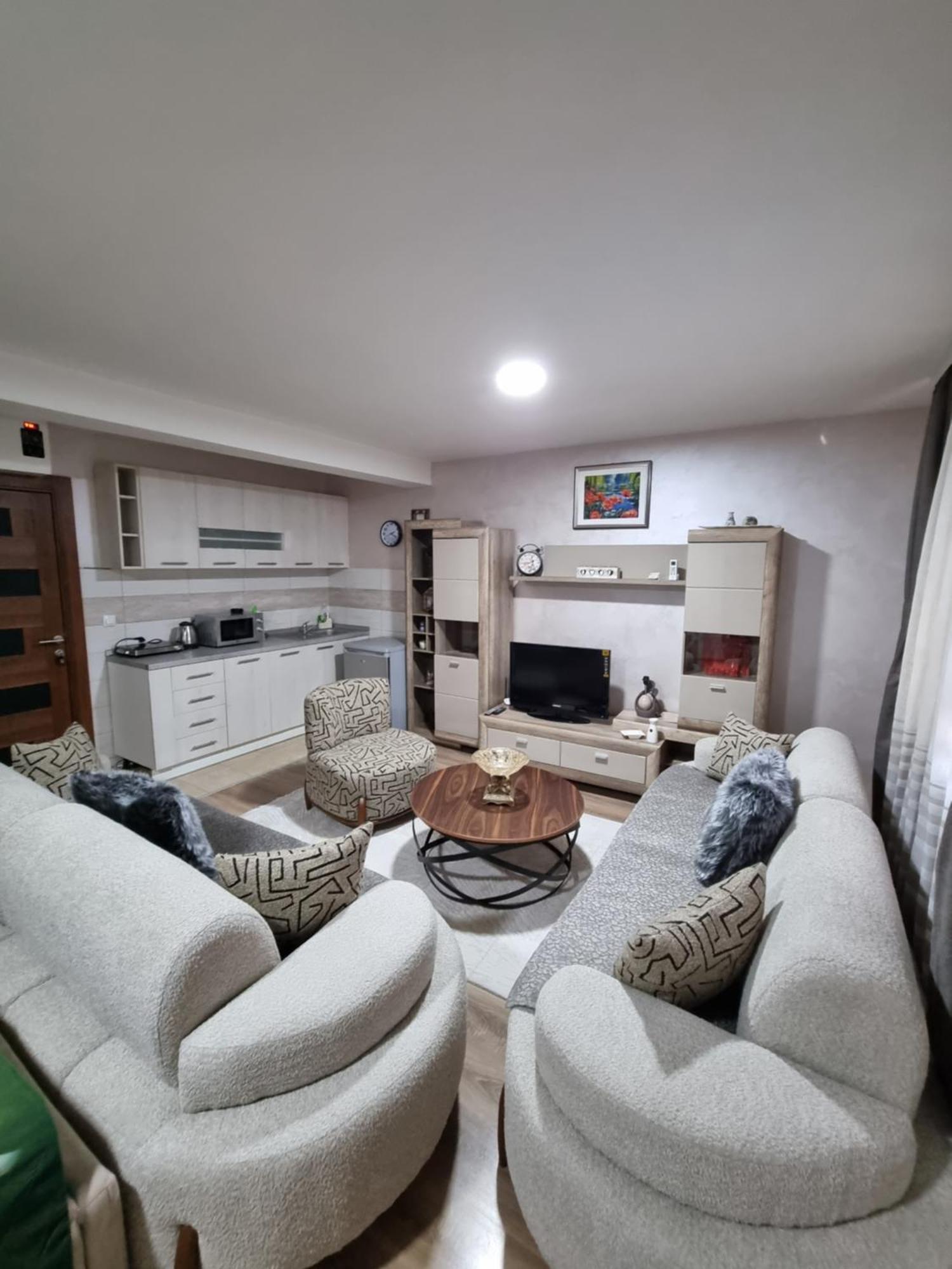 Avio Apartmani 2018 Novi Pazar Bagian luar foto
